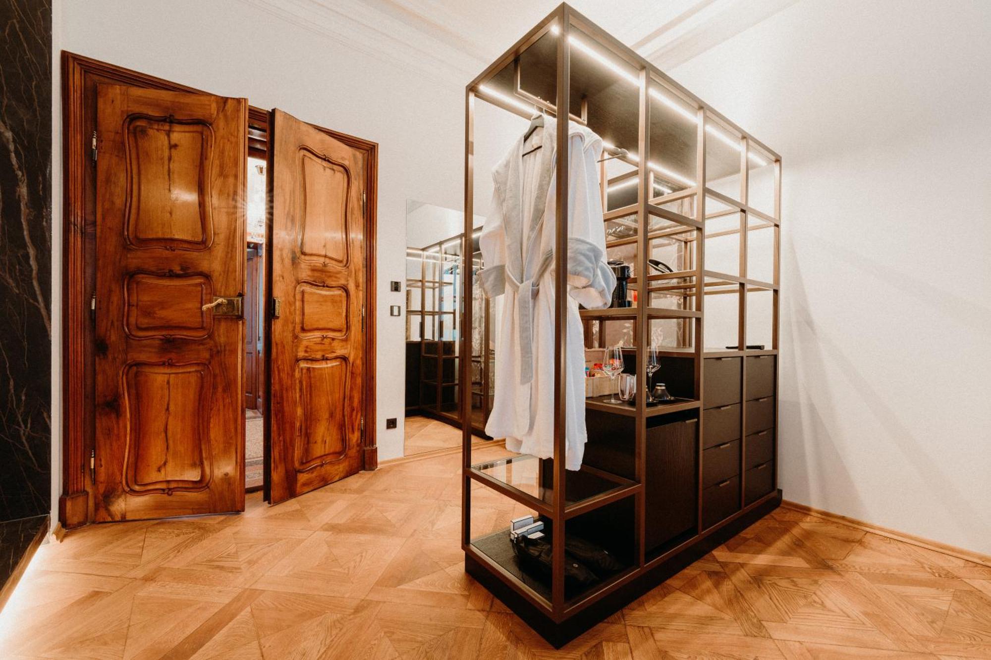 Meta Suites Historic City Living ボルツァーノ エクステリア 写真